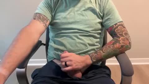 Snapshot of roadking1122 chatting on 25, 11, 2025 roadking1122 online show from 25, 11, 2025