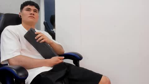 Roan Birkin online show from 16, 10, 2025