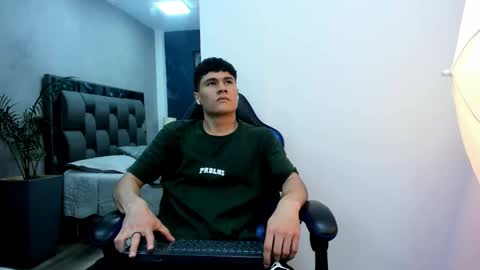 Roan Birkin online show from 14, 11, 2025