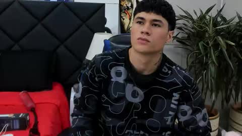 Roan Birkin online show from 24, 3, 2026