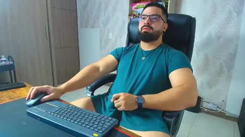 Snapshot of robby_k chatting on 6, 11, 2025 Robby online show from 6, 11, 2025