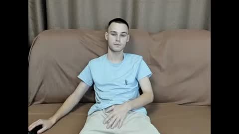 Snapshot of robert10211 chatting on 28, 10, 2025 robert10211 online show from 28, 10, 2025