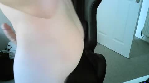 Snapshot of robert1091 chatting on 21, 6, 2026 Rob online show from 21, 6, 2026