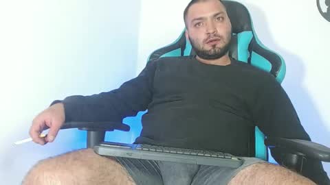 Snapshot of robert_leroy chatting on 5, 7, 2026 Stiven - online show from 5, 7, 2026