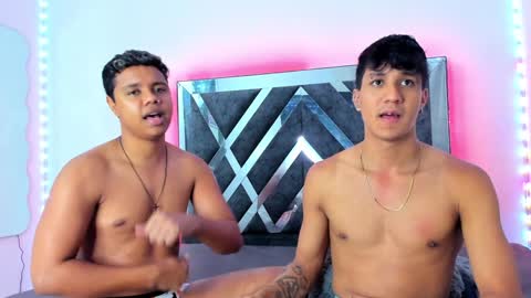 Snapshot of robertmiller21 chatting on 6, 1, 2025 Robert Miller And Mael Thompson  online show from 6, 1, 2025