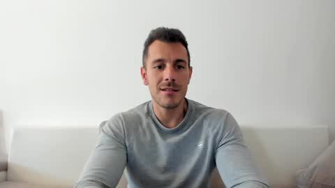 Snapshot of roberto4ever chatting on 18, 4, 2026 roberto4ever online show from 18, 4, 2026