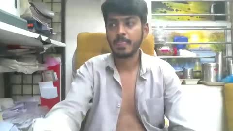 Snapshot of robertsalia220 chatting on 17, 12, 2025 Robertsalia online show from 17, 12, 2025