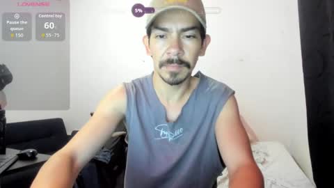 Snapshot of robindominique chatting on 23, 5, 2026 Robin online show from 23, 5, 2026