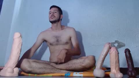 Snapshot of robinhotsexy chatting on 5, 10, 2025 robinhotsexy online show from 5, 10, 2025