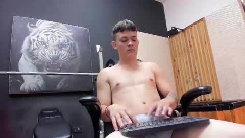 Snapshot of robinlion91 chatting on 7, 7, 2026 robinlion91 online show from 7, 7, 2026