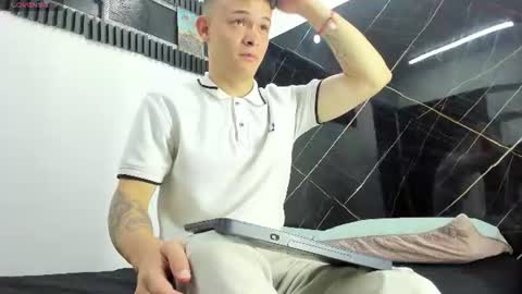Snapshot of robinlion91 chatting on 16, 7, 2026 robinlion91 online show from 16, 7, 2026