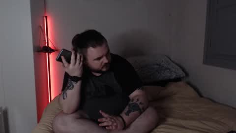 Snapshot of robinmyself chatting on 23, 11, 2025 Robin online show from 23, 11, 2025