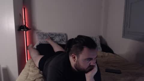 Snapshot of robinmyself chatting on 4, 12, 2025 Robin online show from 4, 12, 2025