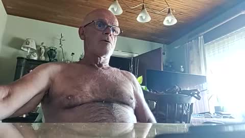 Snapshot of robke1966 chatting on 11, 6, 2026 robke1966 online show from 11, 6, 2026
