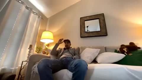 Snapshot of roblatino12 chatting on 30, 12, 2024 roblatino12 online show from 30, 12, 2024