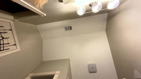 Snapshot of roblatino12 chatting on 11, 2, 2025 roblatino12 online show from 11, 2, 2025