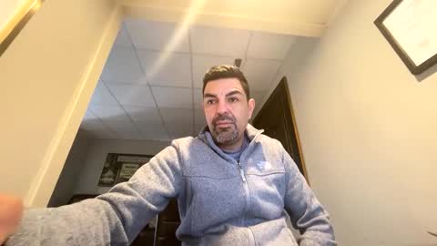 Snapshot of roblatino12 chatting on 3, 3, 2025 roblatino12 online show from 3, 3, 2025