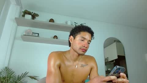 Snapshot of roby_millerr chatting on 9, 9, 2025 roby_millerr online show from 9, 9, 2025