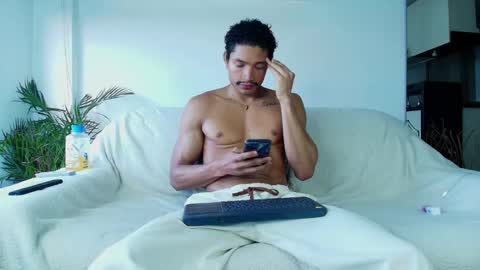 Snapshot of roby_millerr chatting on 1, 11, 2025 roby_millerr online show from 1, 11, 2025