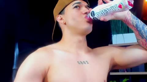 rocco_santos online show from 21, 4, 2026
