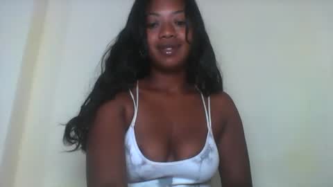 rochellinah online show from 2, 4, 2026