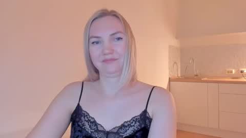 Snapshot of rock__baby chatting on 6, 2, 2025 rock__baby online show from 6, 2, 2025