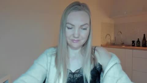 Snapshot of rock__baby chatting on 13, 6, 2026 rock__baby online show from 13, 6, 2026