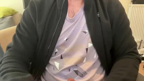 Snapshot of rocket_powerr chatting on 3, 10, 2025 rocketpower online show from 3, 10, 2025