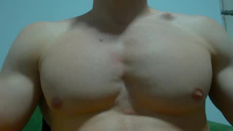 Snapshot of rocky_muscle chatting on 28, 4, 2026 rocky muscle online show from 28, 4, 2026