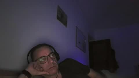 Snapshot of rogerrabbit2023 chatting on 18, 9, 2025 rogerrabbit2023 online show from 18, 9, 2025