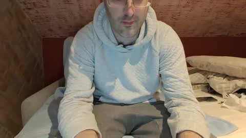 Snapshot of rogersand88 chatting on 5, 6, 2026 rogersand88 online show from 5, 6, 2026