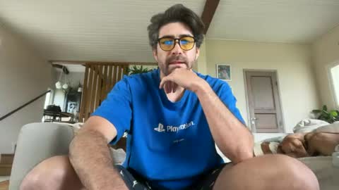 Snapshot of rogersterling11 chatting on 14, 6, 2026 Roger Sterling online show from 14, 6, 2026