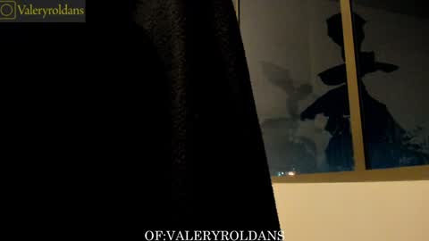 Snapshot of roldansvalery chatting on 25, 12, 2024 Valery Roldans online show from 25, 12, 2024