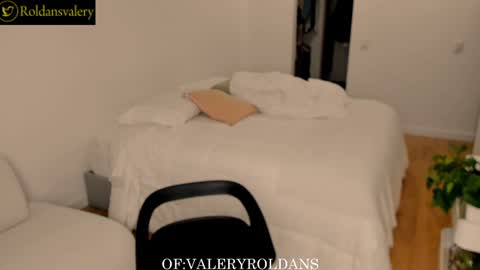 Snapshot of roldansvalery chatting on 9, 1, 2025 Valery Roldans online show from 9, 1, 2025