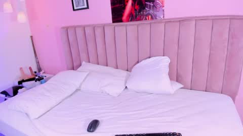 Marcela online show from 9, 2, 2025