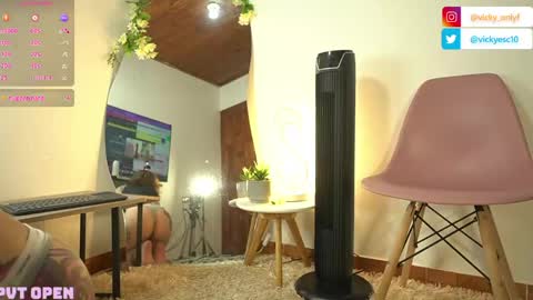 Snapshot of roma_fusion chatting on 7, 6, 2026 Diego and Vicky online show from 7, 6, 2026
