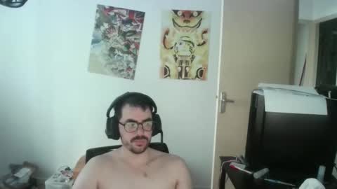 Snapshot of romainb72 chatting on 26, 4, 2026 romainb72 online show from 26, 4, 2026