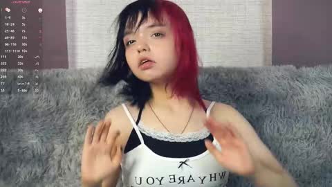 Snapshot of romainerudoy chatting on 25, 9, 2025 Yupi online show from 25, 9, 2025