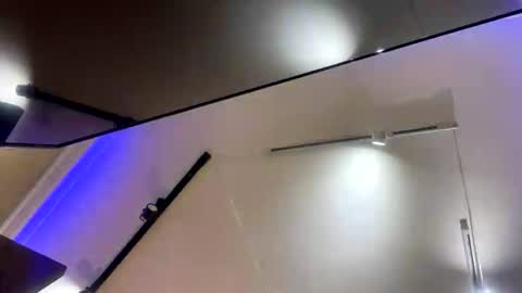   online show from 24, 11, 2025