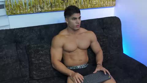 Snapshot of romano_kentt12 chatting on 7, 6, 2026 romano_kentt12 online show from 7, 6, 2026