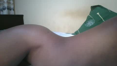 Snapshot of romantic2u4 chatting on 26, 9, 2025 Emma online show from 26, 9, 2025