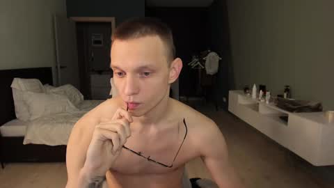 Romeo online show from 28, 2, 2025