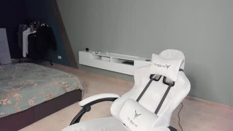 Romeo online show from 11, 3, 2025