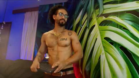 Snapshot of romeocolin_ chatting on 2, 2, 2026 R O M E O online show from 2, 2, 2026