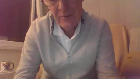 Snapshot of romonaked chatting on 16, 12, 2025 romonaked online show from 16, 12, 2025