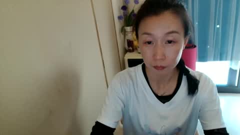 Snapshot of rongrong0329 chatting on 8, 6, 2026 sui sui online show from 8, 6, 2026