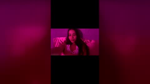 Snapshot of ronieeplay chatting on 19, 5, 2026 Roni online show from 19, 5, 2026