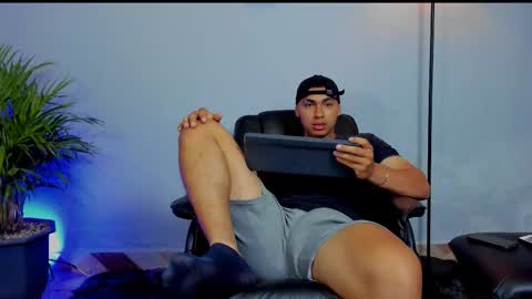 RonnieCanford online show from 4, 3, 2026