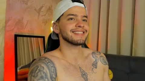 Snapshot of ronny_colton chatting on 31, 5, 2026 Ronny Colton online show from 31, 5, 2026