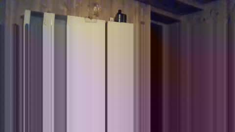 Snapshot of roomatesonfire2 chatting on 22, 10, 2025 roomatesonfire2 online show from 22, 10, 2025